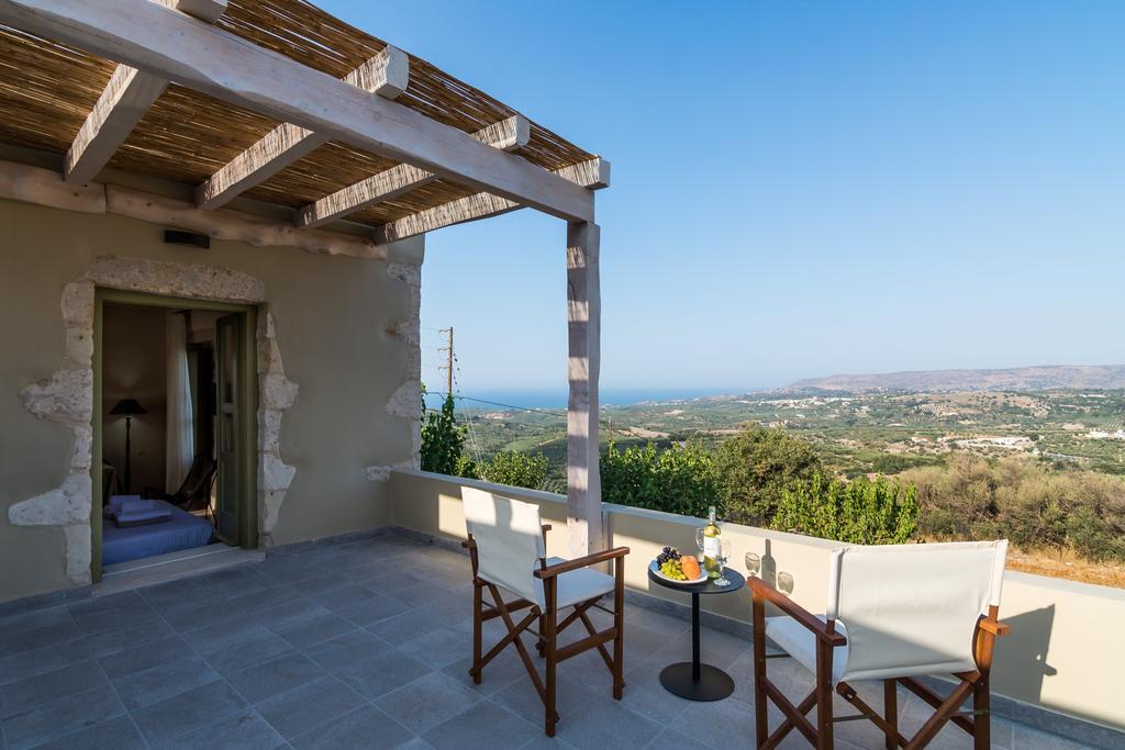 Traditional Stonebuilt Villa Leonanto, Only 5 Km From A Sandy Beach Kástellos Exteriér fotografie