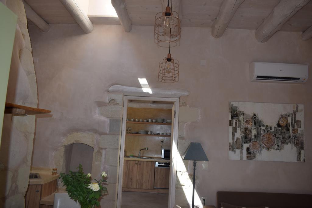 Traditional Stonebuilt Villa Leonanto, Only 5 Km From A Sandy Beach Kástellos Exteriér fotografie