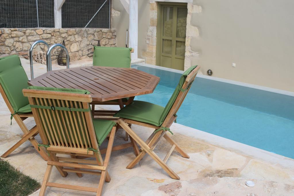 Traditional Stonebuilt Villa Leonanto, Only 5 Km From A Sandy Beach Kástellos Exteriér fotografie