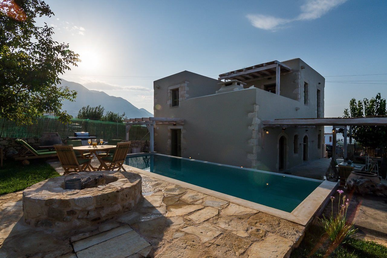 Traditional Stonebuilt Villa Leonanto, Only 5 Km From A Sandy Beach Kástellos Exteriér fotografie
