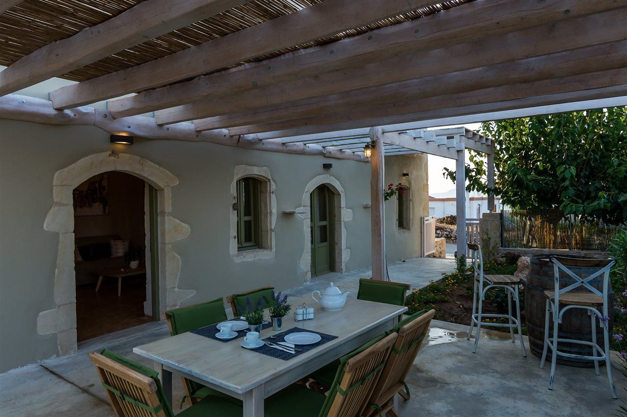 Traditional Stonebuilt Villa Leonanto, Only 5 Km From A Sandy Beach Kástellos Exteriér fotografie